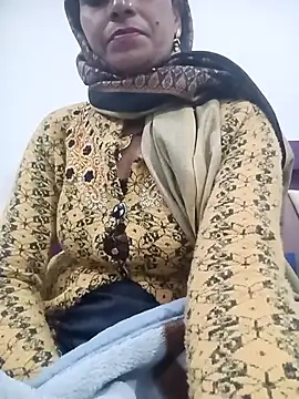Snapshot of anjli_22 chatting on 01/11/26, 11:15 anjli 22 online show from 01/11/26, 11:15