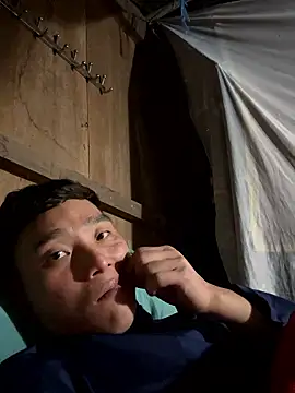 Snapshot of sanu551 chatting on 01/13/26, 05:13 sanu551 online show from 01/13/26, 05:13