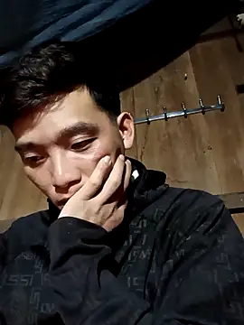 Snapshot of sanu551 chatting on 02/04/26, 12:38 sanu551 online show from 02/04/26, 12:38