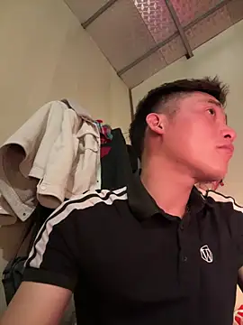 Snapshot of sanu551 chatting on 02/20/26, 12:16 sanu551 online show from 02/20/26, 12:16