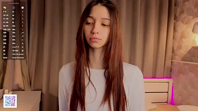 CoraleeSpadlin online show from 11/30/25, 04:22