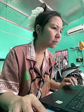 Snapshot of Kounun999 chatting on 12/19/25, 03:13 Kounun999 online show from 12/19/25, 03:13