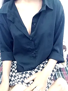 Triptii 0 online show from 11/30/25, 08:07