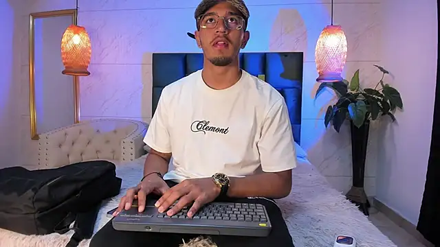 Brand Collins online show from 11/29/25, 10:18