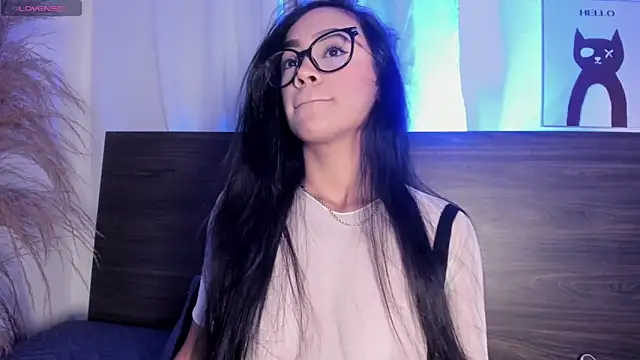 Klohewilliams  online show from 02/09/26, 11:47