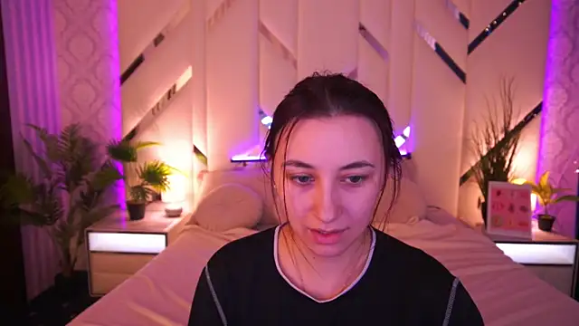 RoxieRay online show from 03/06/26, 07:27