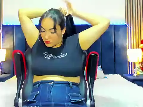 Snapshot of AzumiWalker chatting on 01/06/26, 01:59 AzumiWalker online show from 01/06/26, 01:59