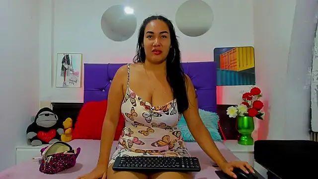 AzumiWalker online show from 02/11/26, 01:16