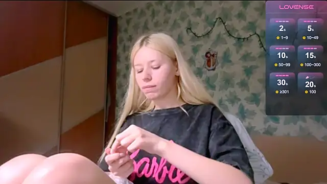 Barbie Blondie online show from 04/10/26, 04:12