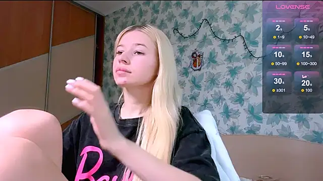 Barbie Blondie online show from 04/14/26, 11:49