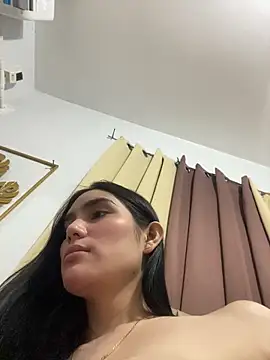 SofiaHarison online show from 12/22/25, 11:13