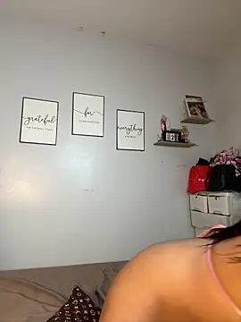 Diannellove online show from 02/18/26, 04:14