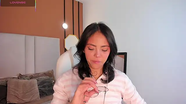 Scarlett musik online show from 01/16/26, 04:49