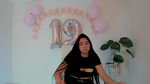 luna cute   online show from 02/21/26, 02:07