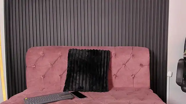 KarolWest  online show from 01/09/26, 12:30