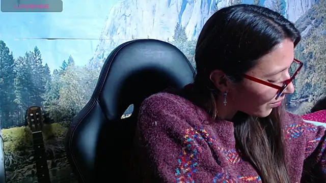 luanablood online show from 04/17/26, 08:12