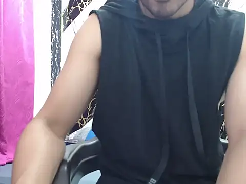 simonm667 online show from 05/17/26, 09:00