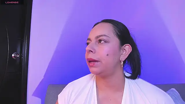 jimena chic1 online show from 03/25/26, 02:01