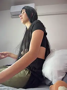 ZafiraNavarro online show from 03/31/26, 08:31