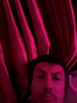 Snapshot of w1cked_couple chatting on 02/10/26, 01:21 w1cked couple online show from 02/10/26, 01:21