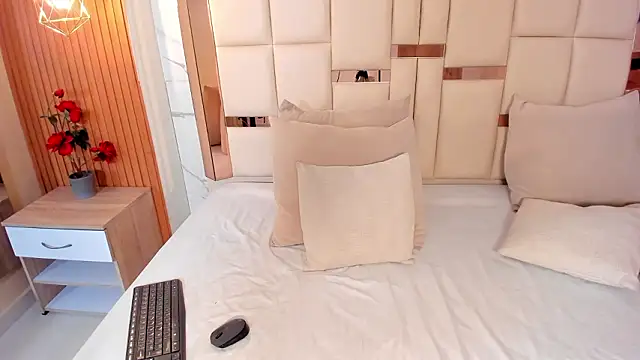 samantha quinnn online show from 02/04/26, 04:40