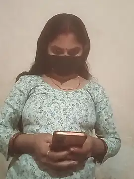 Pooja bhabhi00 online show from 01/11/26, 03:50