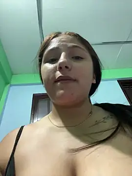 Snapshot of Emily_milk_1 chatting on 07/02/26, 05:30 Emily milk 1 online show from 07/02/26, 05:30