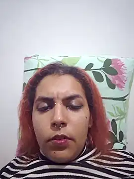 Todinhasua1 online show from 11/26/25, 07:15