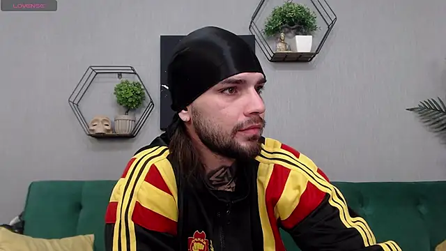 KaneHunter online show from 03/22/26, 01:42