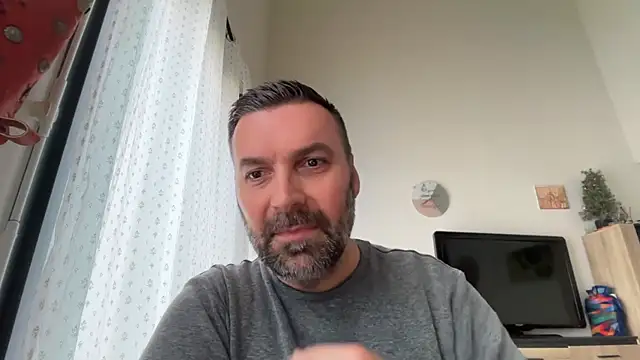 coolsmith81 online show from 05/12/26, 07:49
