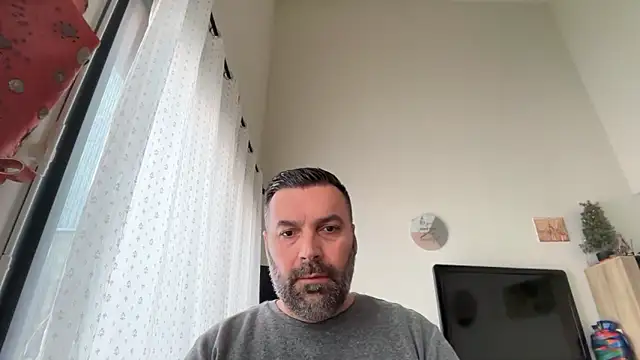 coolsmith81 online show from 05/13/26, 06:55