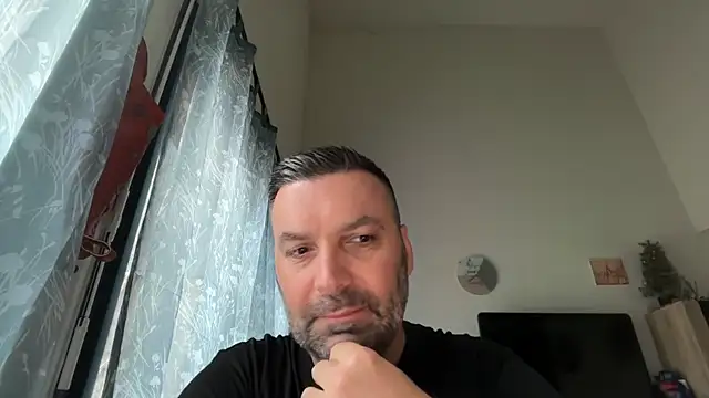 coolsmith81 online show from 06/04/26, 06:52