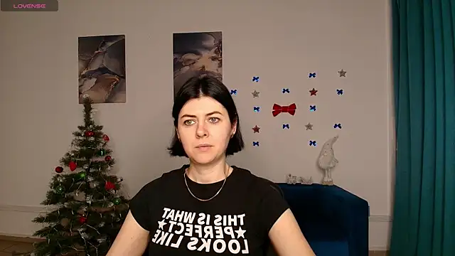 Snapshot of MelisaGollden chatting on 12/18/25, 07:25 MelisaGollden online show from 12/18/25, 07:25