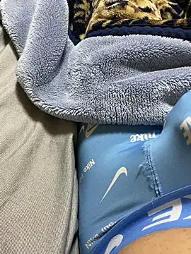 Snapshot of takashiT0903 chatting on 12/16/25, 09:36 takashiT0903 online show from 12/16/25, 09:36