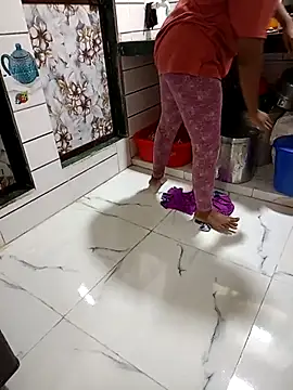 Snapshot of chilllisa chatting on 12/05/25, 05:27 chilllisa online show from 12/05/25, 05:27