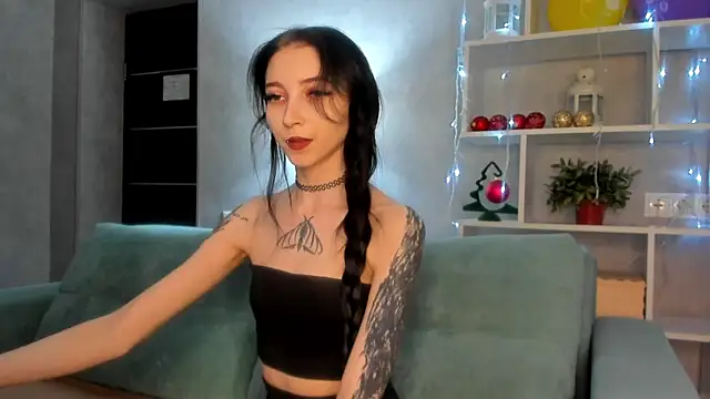 Ellen Hops online show from 02/09/26, 09:02