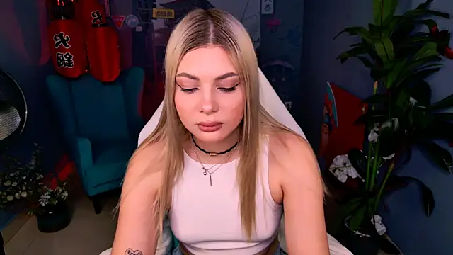 HyileyClark online show from 03/15/26, 11:16