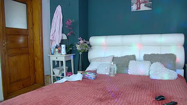 Cougar Milff online show from 04/11/26, 01:59