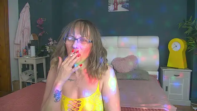Cougar Milff online show from 05/06/26, 04:12