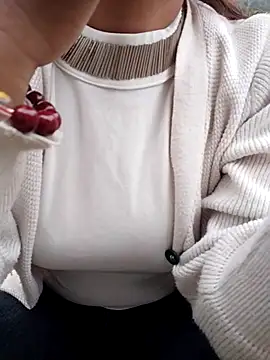 mumu661 online show from 12/23/25, 12:19