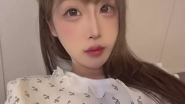 wanou33669 online show from 12/20/25, 01:51