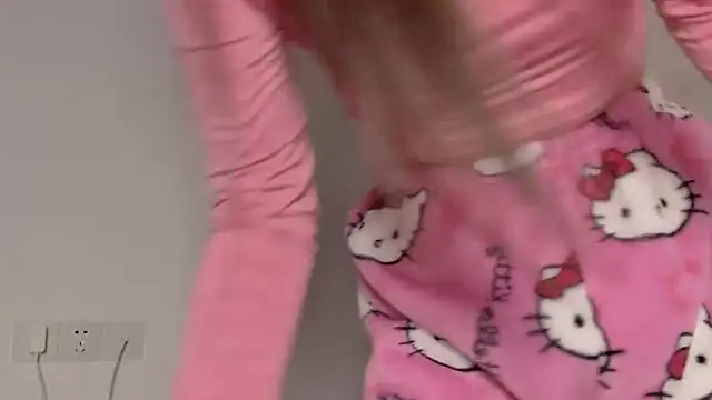 wanou33669 online show from 01/05/26, 05:27