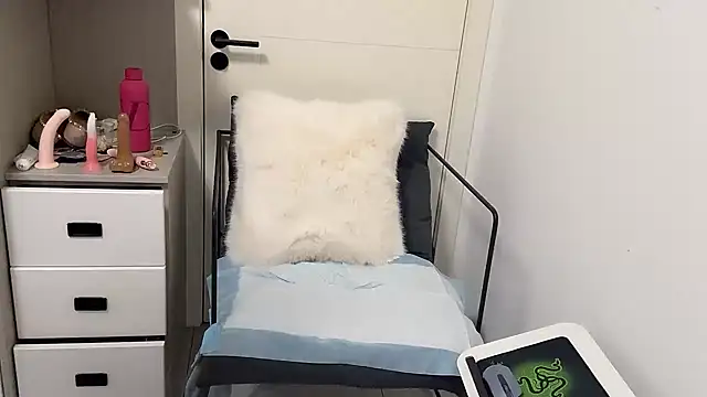 wanou33669 online show from 02/07/26, 08:18