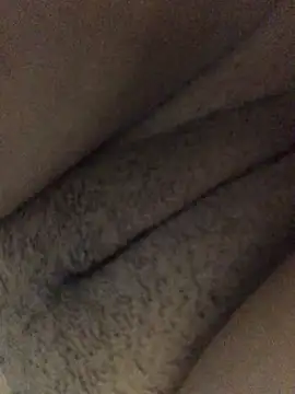 Snapshot of _-_-gozada_-_- chatting on 12/04/25, 10:35 - -gozada - - online show from 12/04/25, 10:35