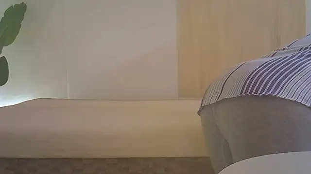 kyono-iyashi online show from 04/18/26, 02:54