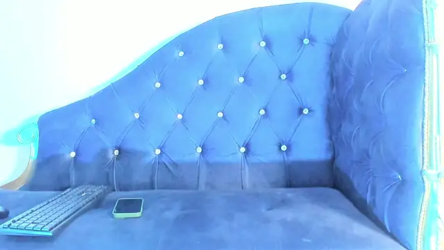 Snapshot of rayder_TG chatting on 01/15/26, 01:37 rayder TG online show from 01/15/26, 01:37