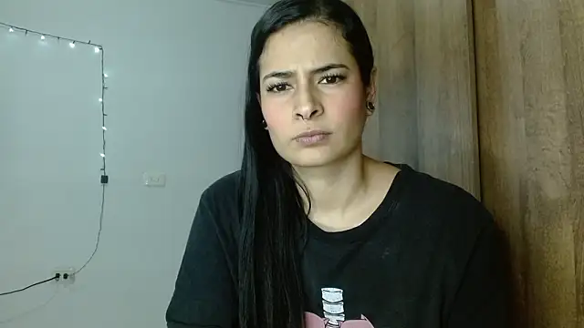 DARKJOLIE7 online show from 02/01/26, 08:18