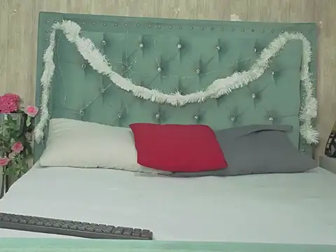 Apriil Sweett online show from 12/03/25, 01:42