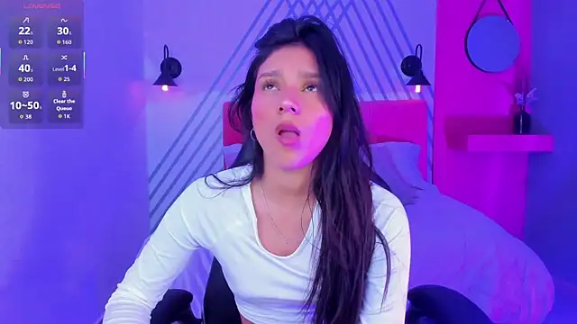 Snapshot of Kari_Kaory chatting on 04/16/26, 01:01 Kari Kaory online show from 04/16/26, 01:01