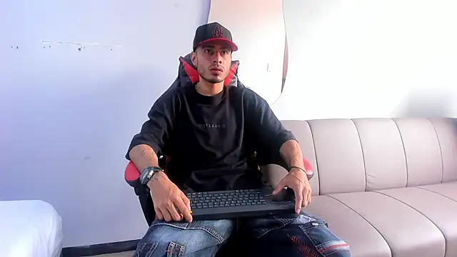 MatthewCullen online show from 12/19/25, 05:42